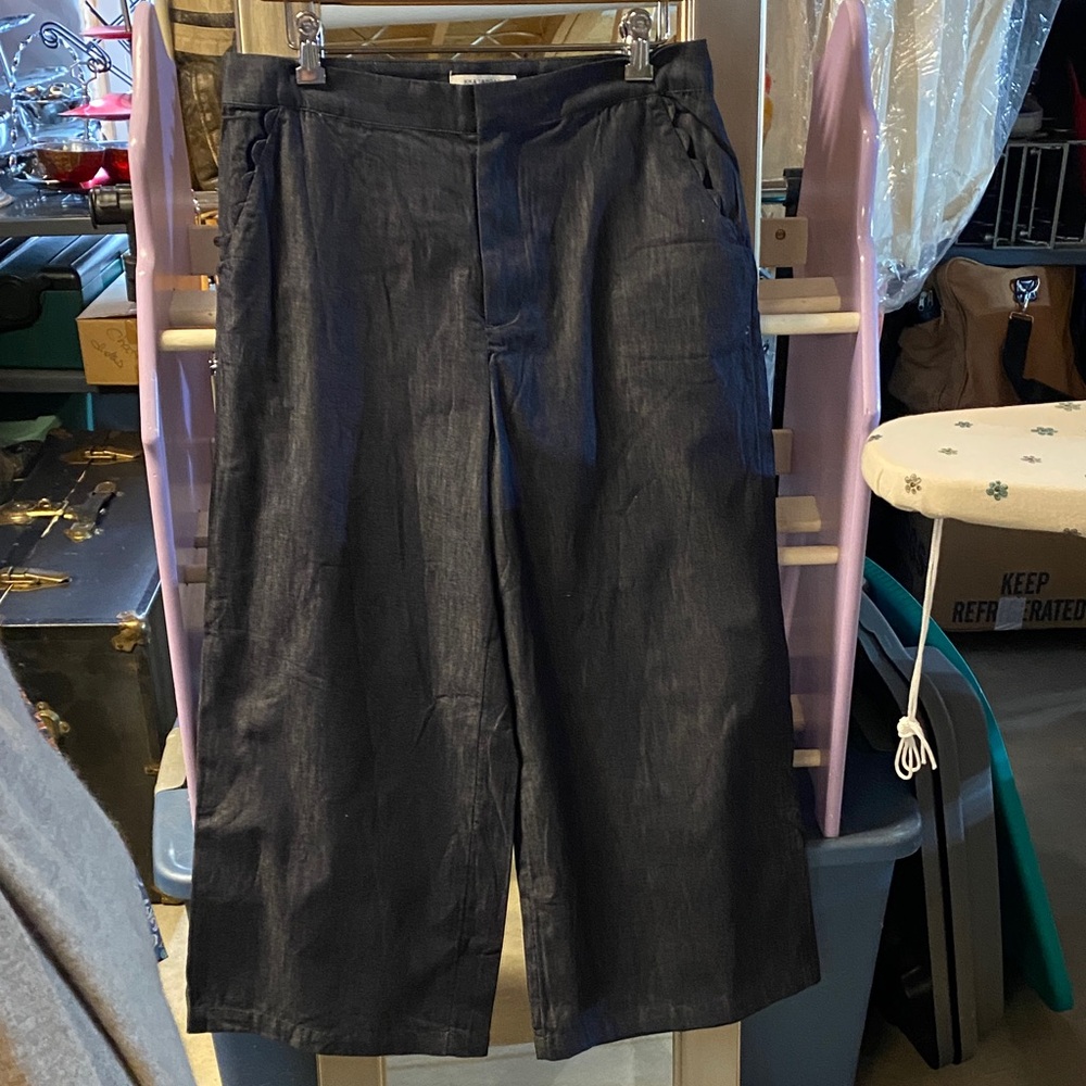 Mika Vargas Black Wide-Leg Pants